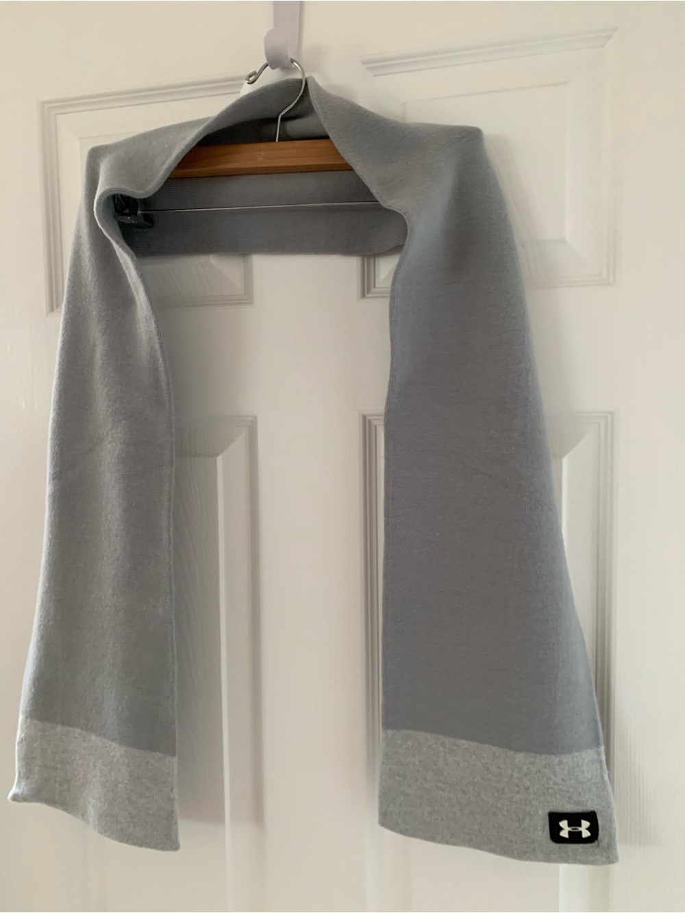 Under Armour Gray Knit Scarf with Light Hem